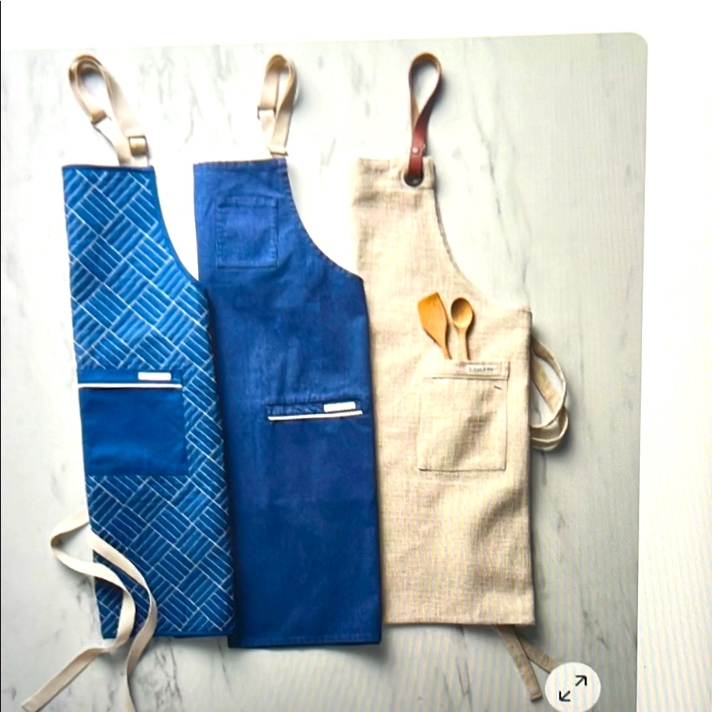 APRON NEW Sur La Table  Patissier Gray Apron w/ adjustable strap,great gift idea